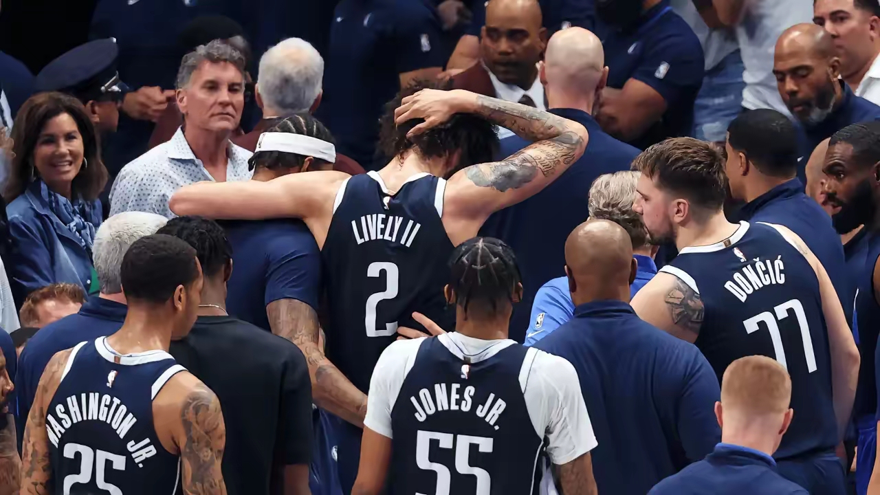 今晚全明星赛传出新动向，达拉斯独行侠调整名单，管理层表态：赛场秩序良好，资深球员宣示担当的简单介绍